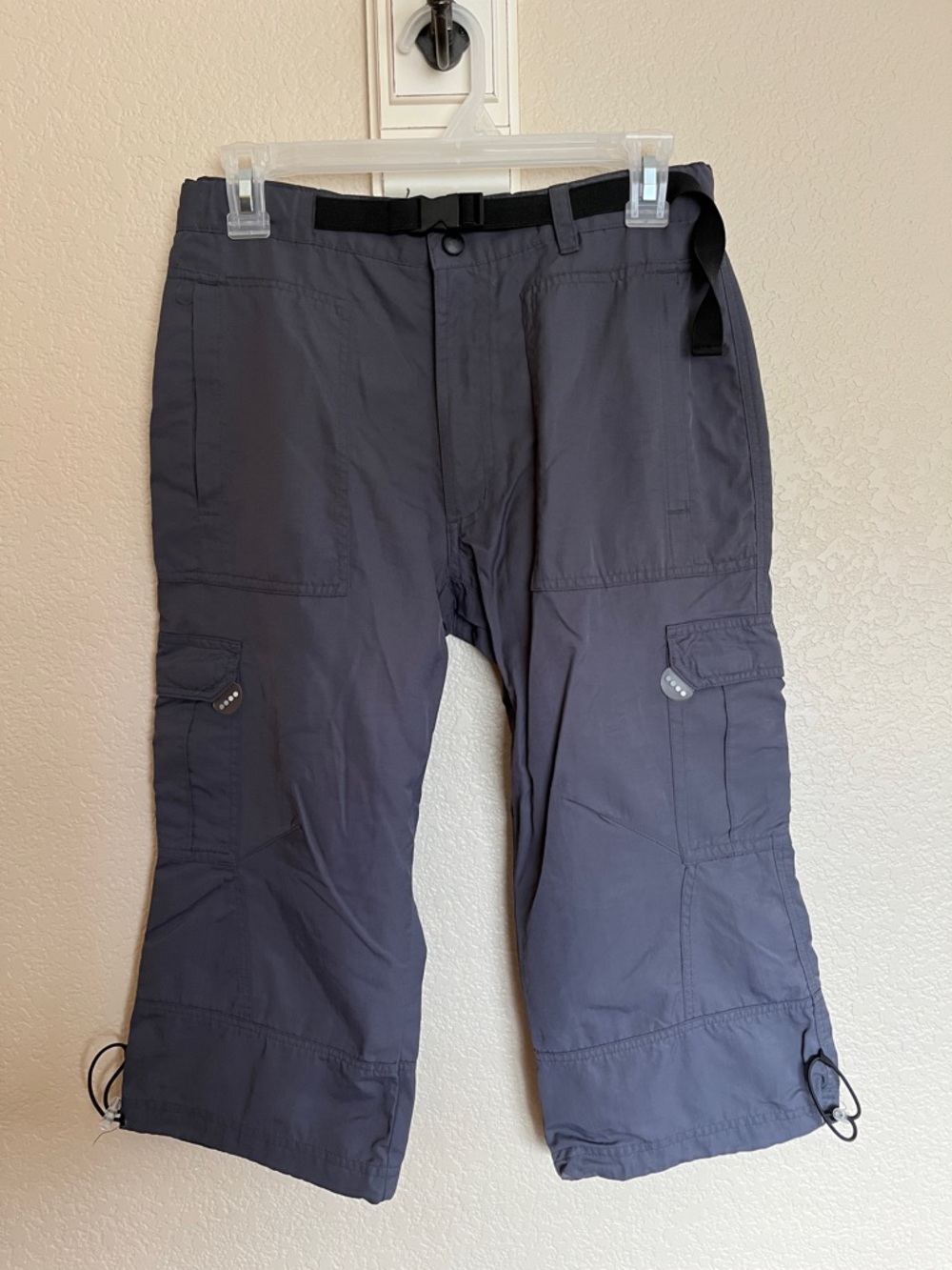 Alpine Design hiking cargo capri pants, charcoal gray